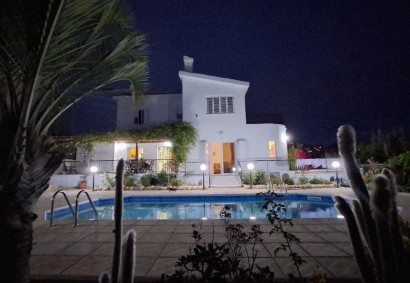 Tala, Paphos Villa independiente En alquiler | BK11747